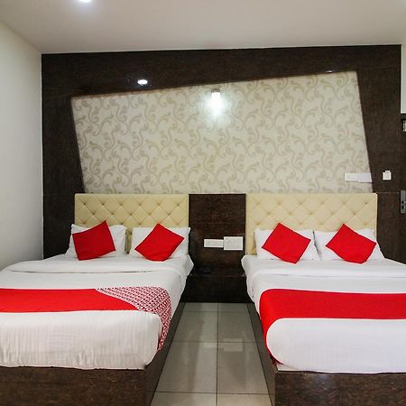 โอโย 15136 นิสรรค์ ลอดจ์ Hotel จิกมากาลูร์ ภายนอก รูปภาพ