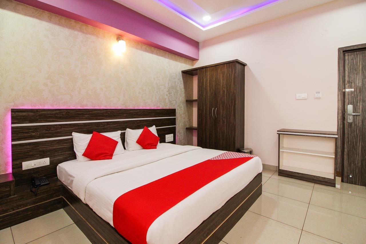 โอโย 15136 นิสรรค์ ลอดจ์ Hotel จิกมากาลูร์ ภายนอก รูปภาพ