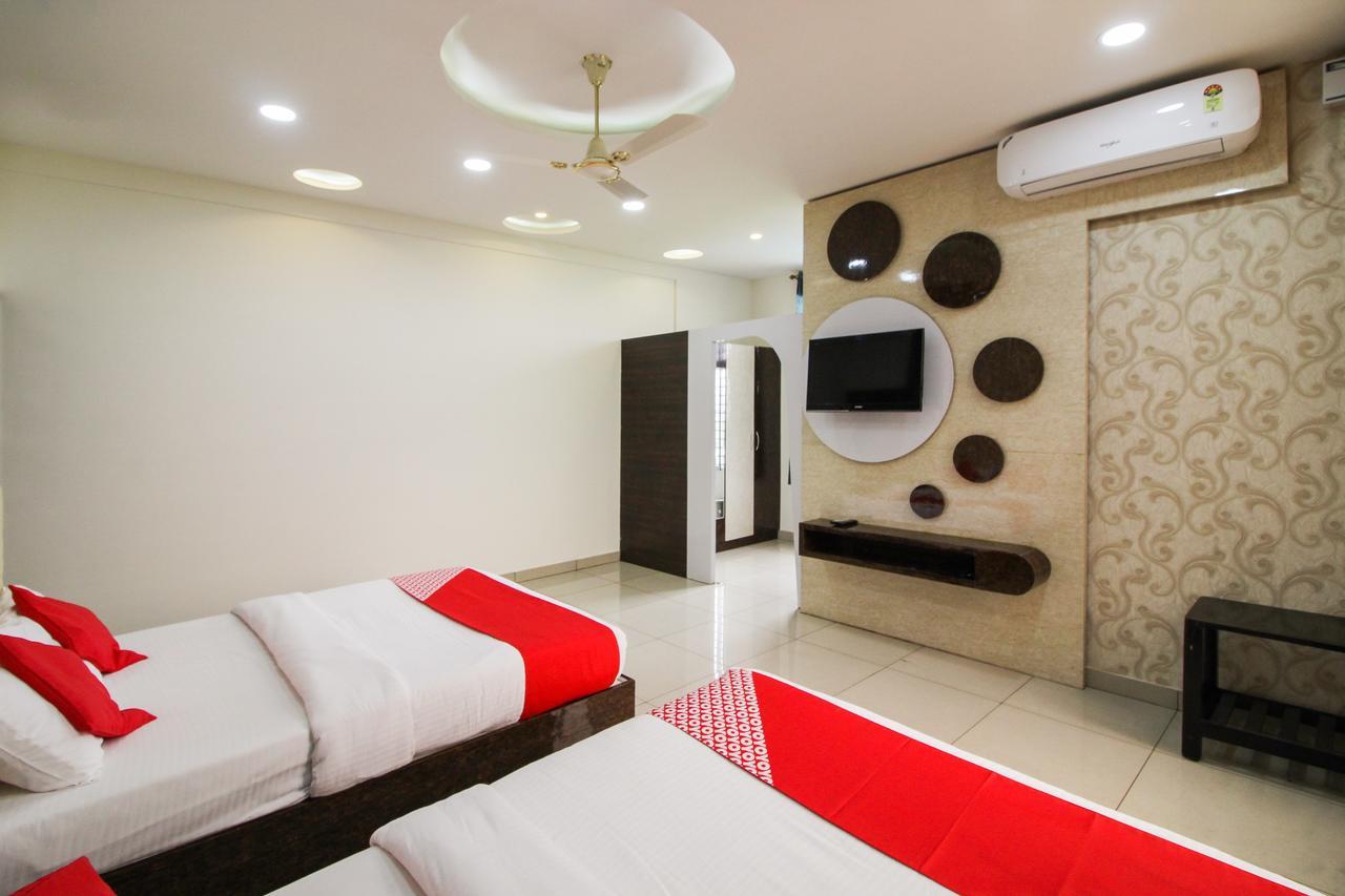 โอโย 15136 นิสรรค์ ลอดจ์ Hotel จิกมากาลูร์ ภายนอก รูปภาพ