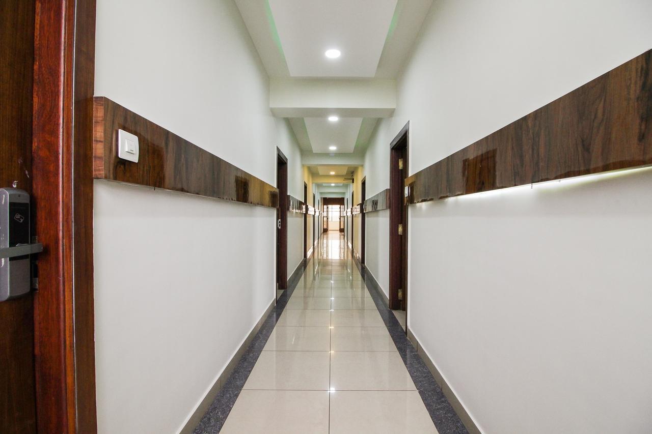 โอโย 15136 นิสรรค์ ลอดจ์ Hotel จิกมากาลูร์ ภายนอก รูปภาพ