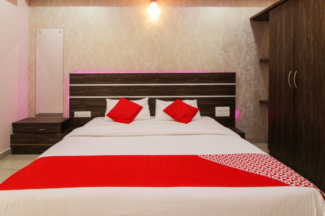 โอโย 15136 นิสรรค์ ลอดจ์ Hotel จิกมากาลูร์ ภายนอก รูปภาพ